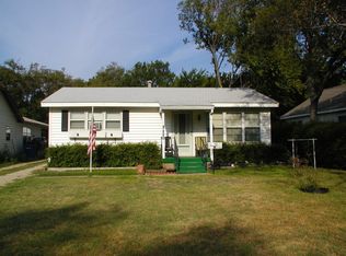 1707 Denton Dr, Carrollton, TX 75006