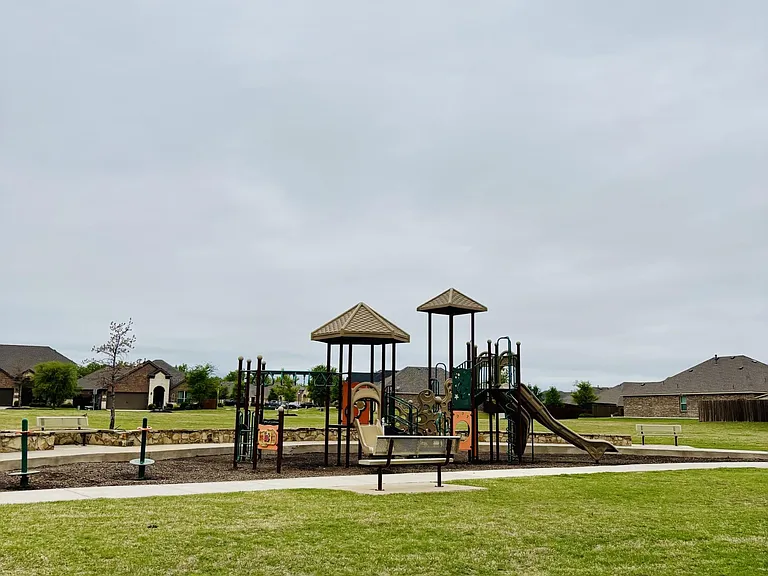 2920 Colorado Dr — Photo 23