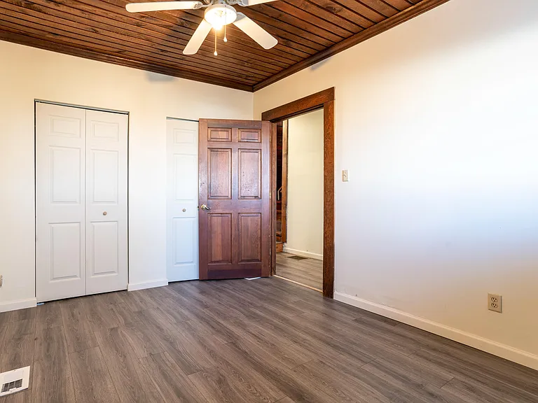 919 Franklin St — Photo 25