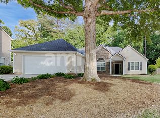 270 Grayson Manor Dr, Loganville, GA 30052