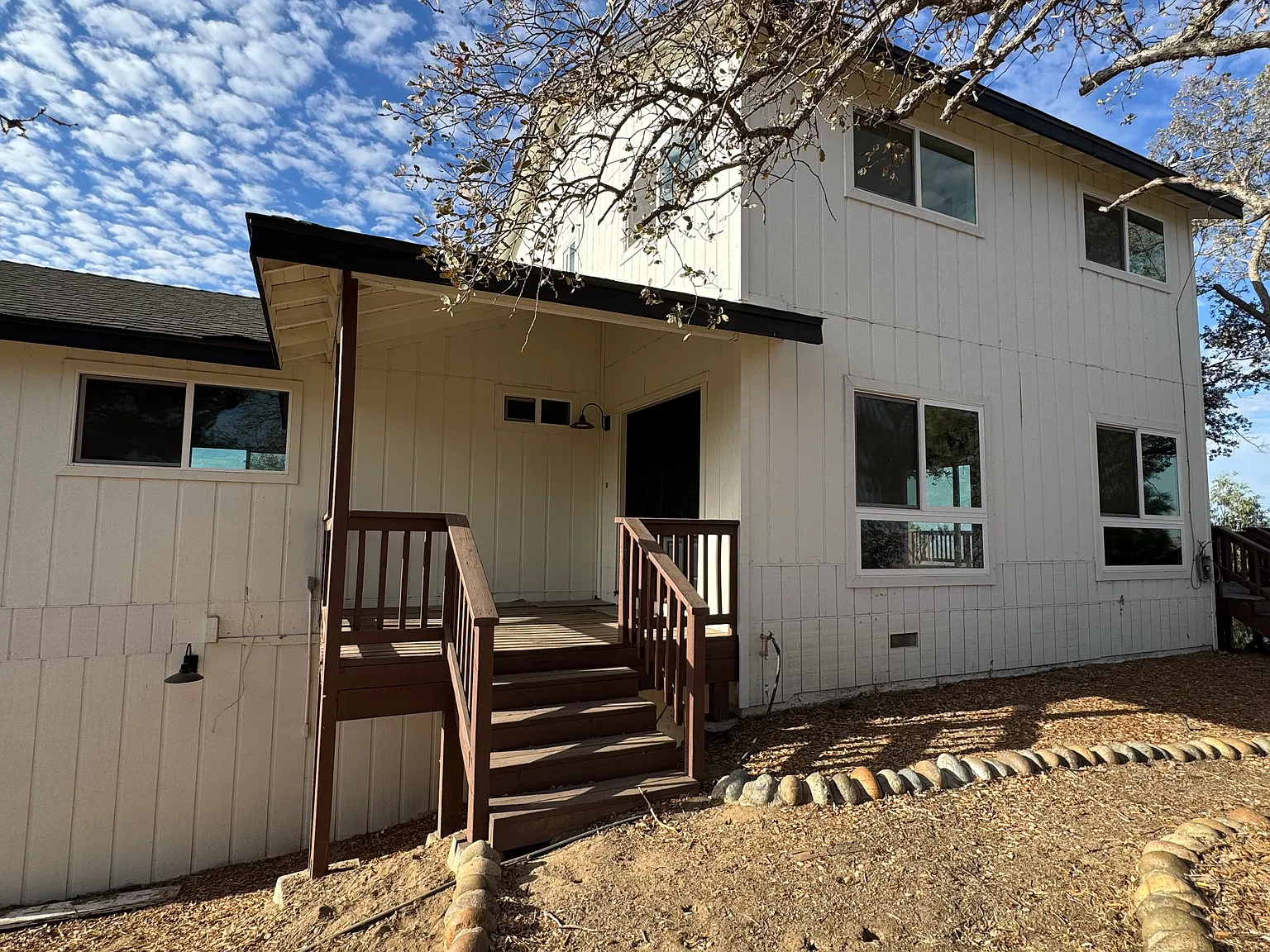 4 bed, 1880 sqft, $2,500 — Photo 2
