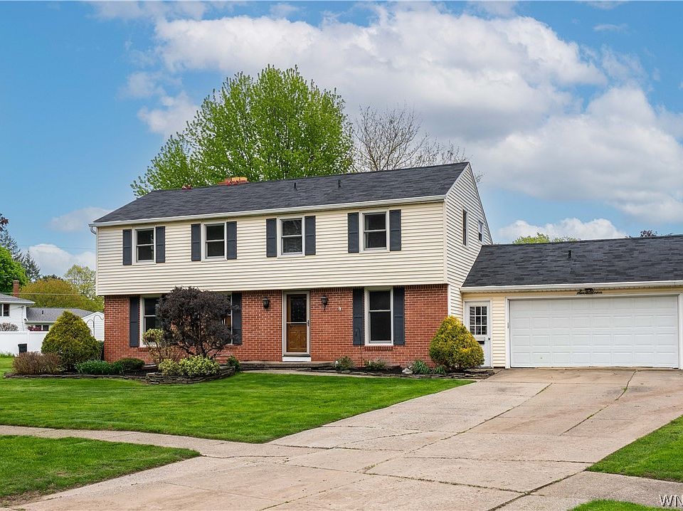 1st image of 17 Fox Chapel Ct