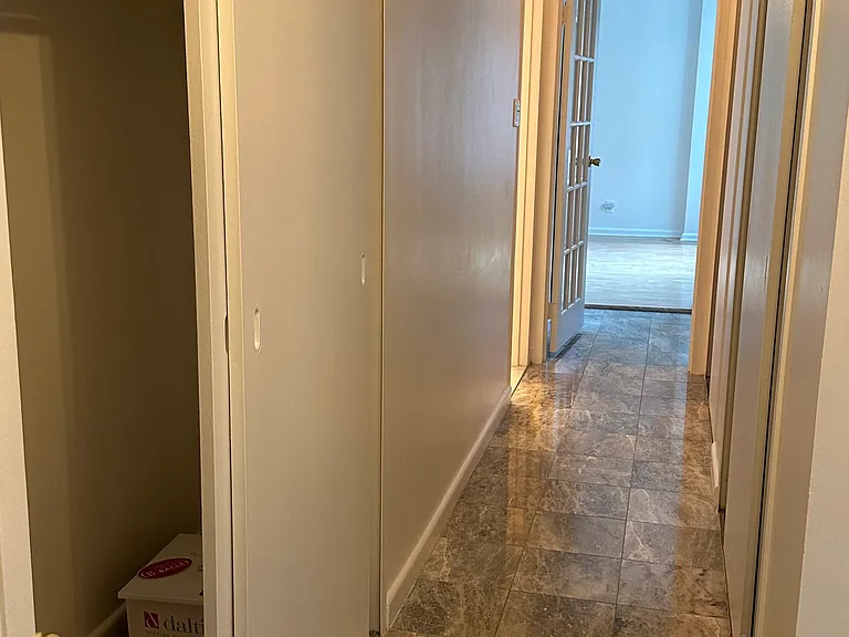 4201 Cathedral Ave NW #403W — Photo 9