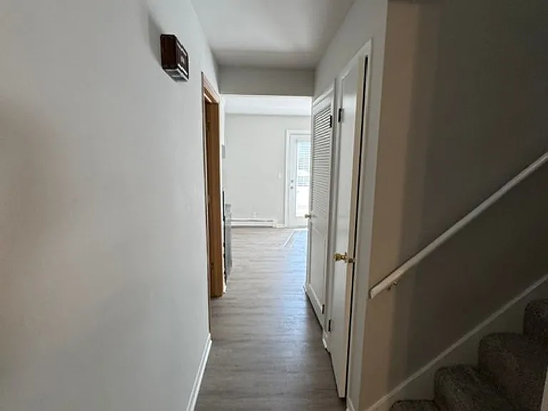 1694 Molitor Road — Photo 20