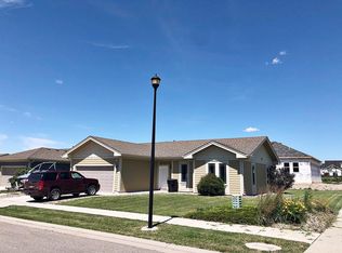 3702 Prairie Commons St, Williston, ND 58801
