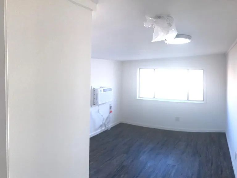 2145 E Hearne Ave — Photo 8