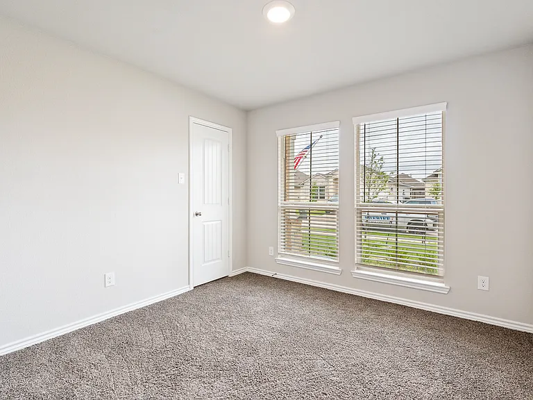 1142 Natchez Dr — Photo 25