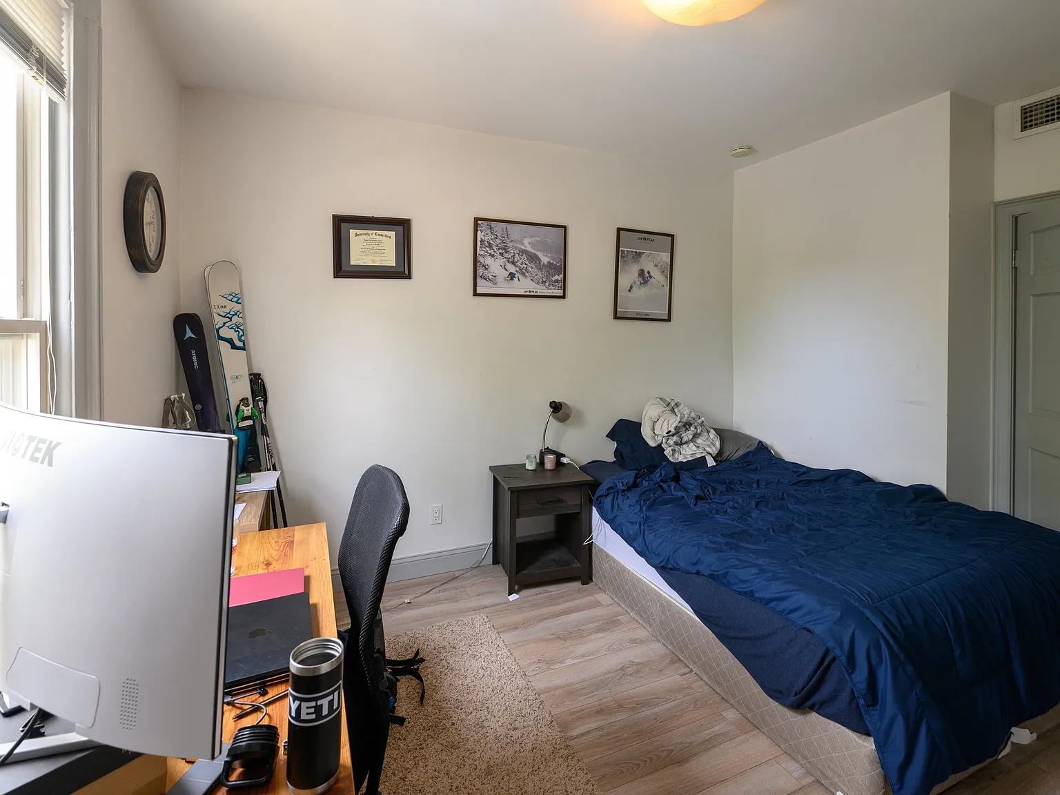 4 bed, 2.0 bath, 1412 sqft, $3,400 — Photo 4