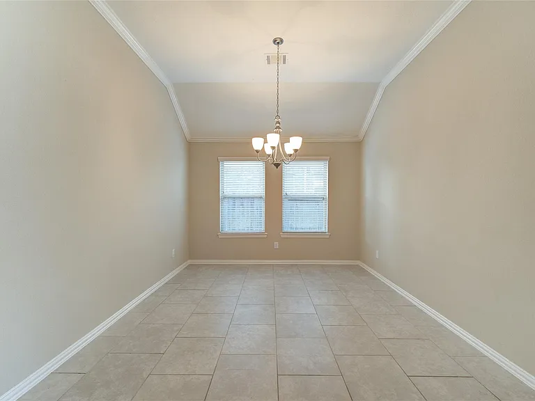 6519 Point Hollow Ln — Photo 17