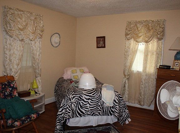5th image of 153 Mimosa Ln