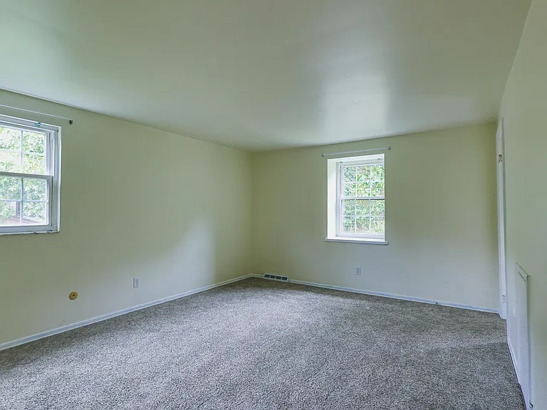 9863 Tomahawk Trl — Photo 11