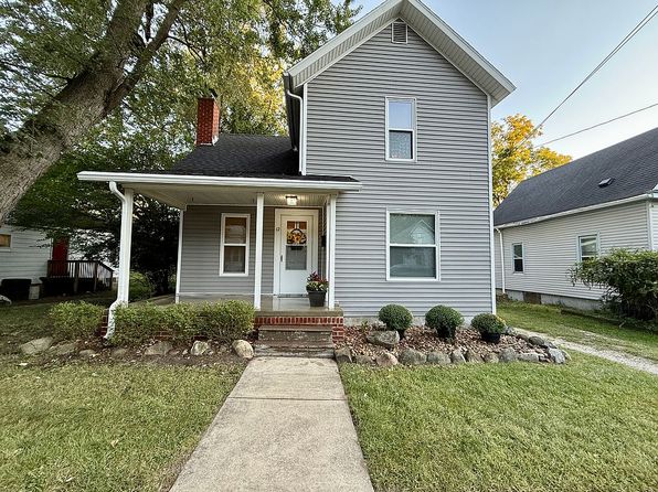 12 River St