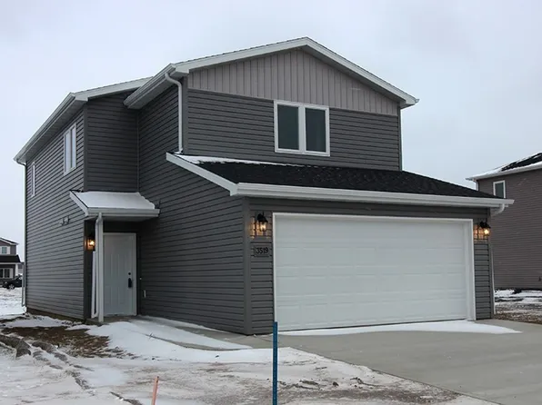 3820 24th St SE, Mandan, ND 58554