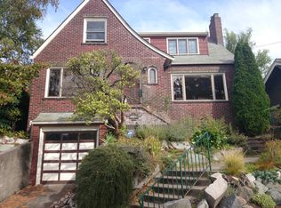 6208 Palatine Ave N, Seattle, WA 98103