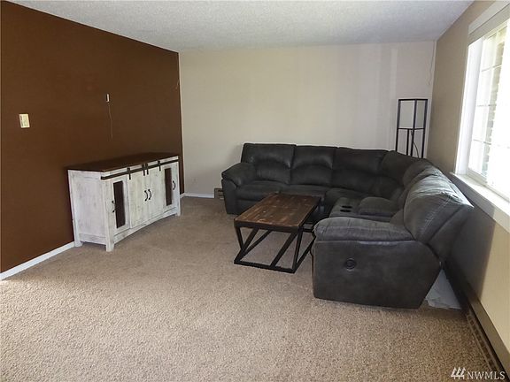 2nd image of 56 Sunset Dr