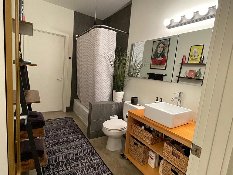 1714 Memphis St #305 — Photo 6