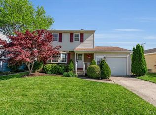 218 Temple Dr, Cheektowaga, NY 14225
