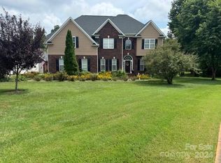 3304 Mayhew Forrest Ln, Mint Hill, NC 28227