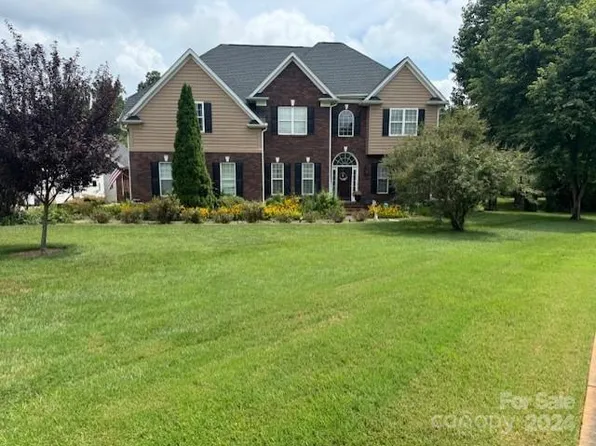 3304 Mayhew Forrest Ln, Mint Hill, NC 28227