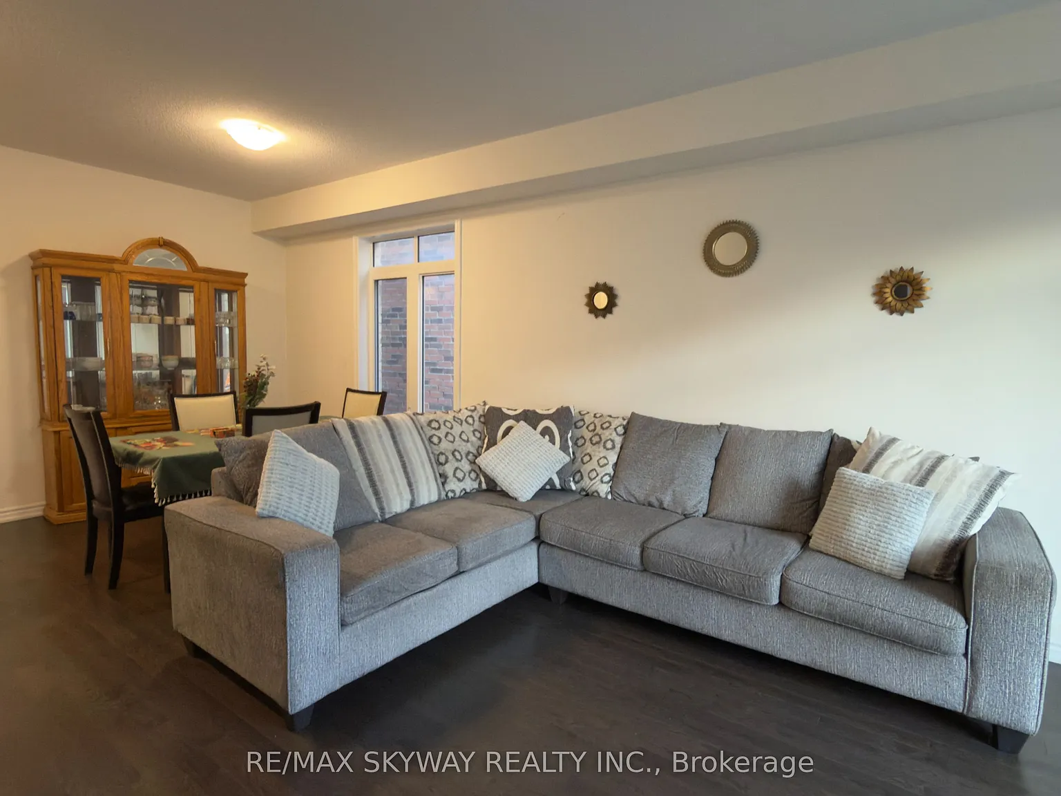 3 bed, $3,000 — Photo 3