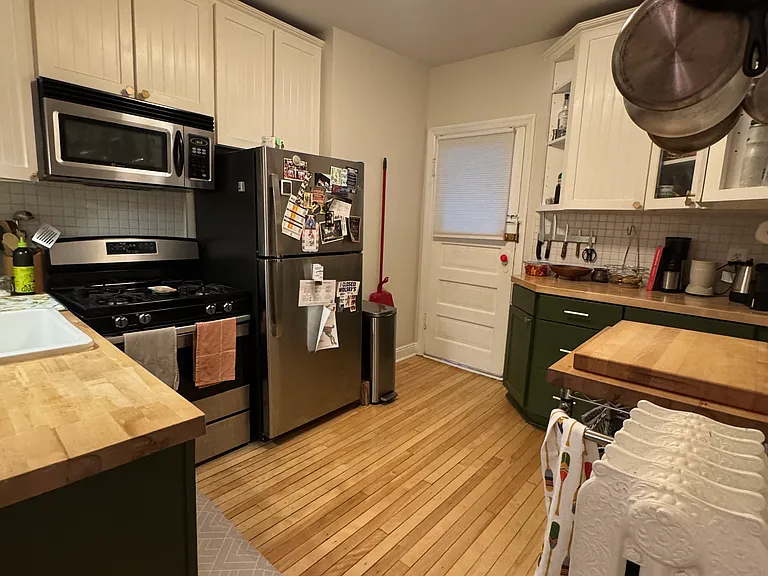 2325 Grand Ave S #207 — Photo 5