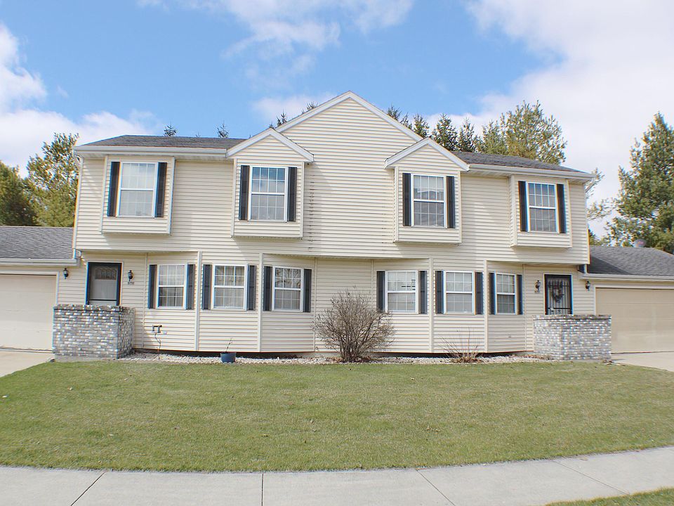 1st image of 875 James Ct #879