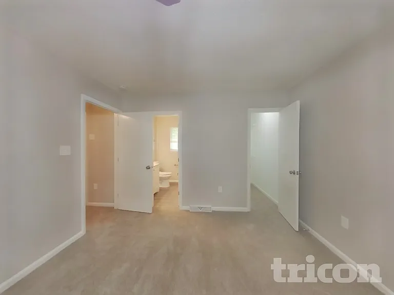 4326 Hazlitt Ct — Photo 8