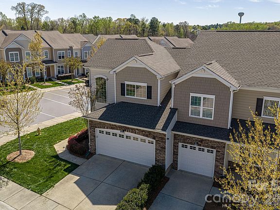 4th image of 780 River Park Rd