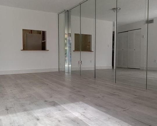 5th image of 16751 NE 9th Ave #213