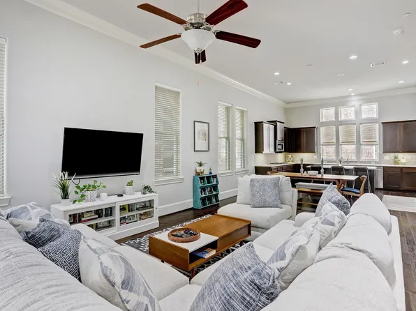 3913 Austin St, Houston, TX 77004