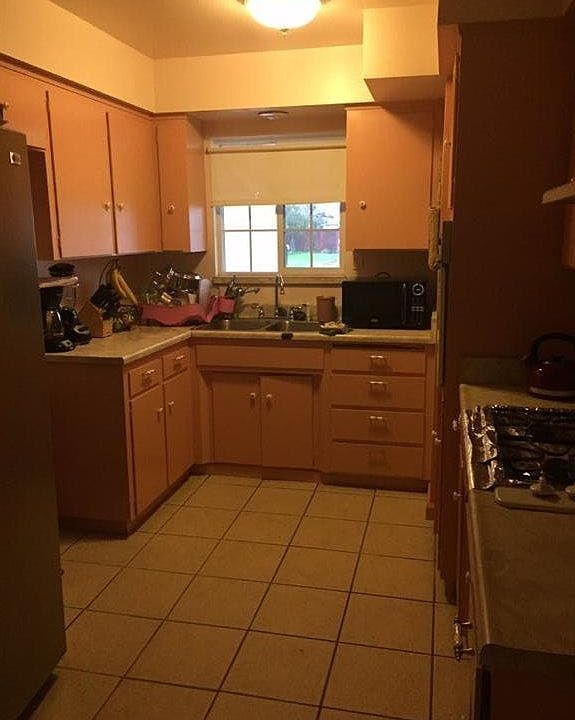 2nd image of 313 Maple St