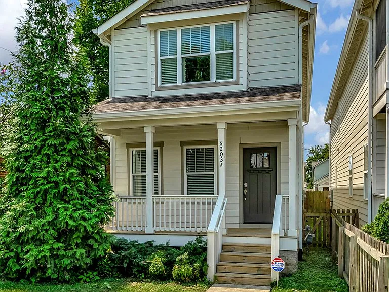 6203A California Ave — Photo 2