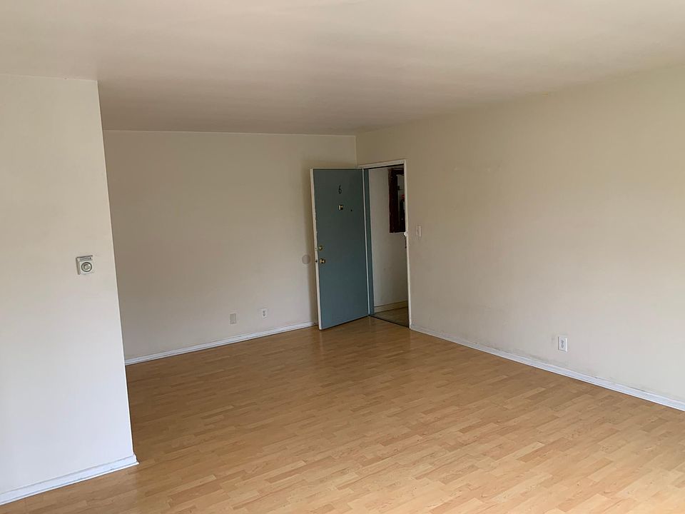 1st image of 3103 Livonia Ave APT 4