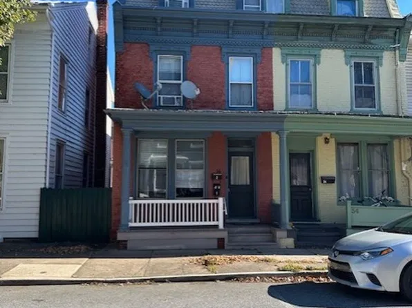 56 N 2nd St, Newport, PA 17074