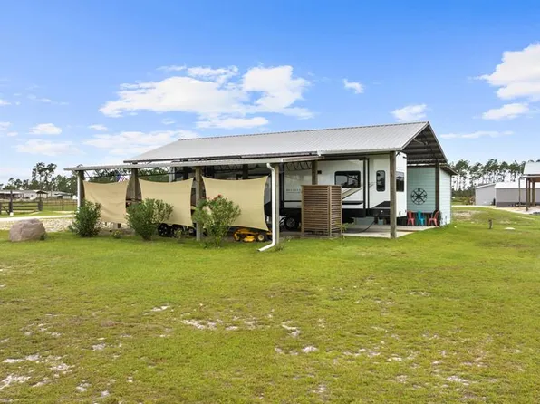 231 Carrs Ln, Wewahitchka, FL 32465