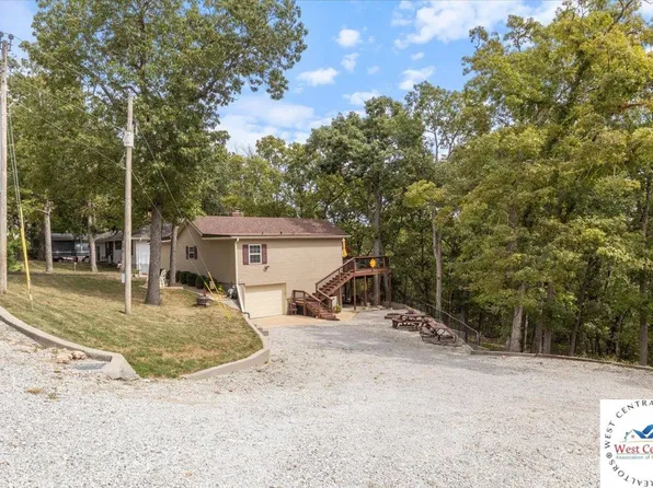 27652 Salmon Ln, Warsaw, MO 65355