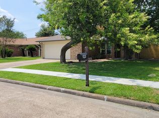 4915 Fairvent St, Pasadena, TX 77505