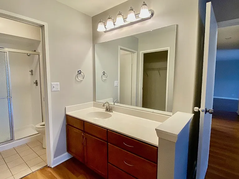 Farmingdale Apartments — Photo 53