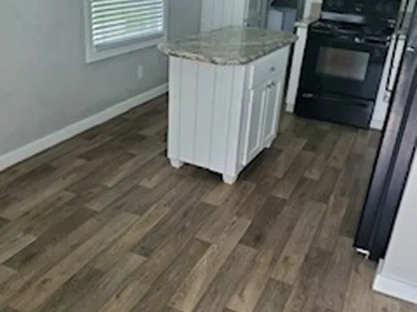 1103 27th St Trlr 6, San Leon, TX 77539