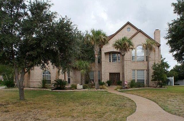 1st image of 7404 Gleneagles Way