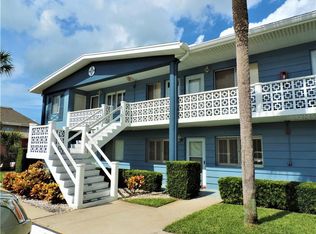 250 126th Ave APT 202, Treasure Island, FL 33706