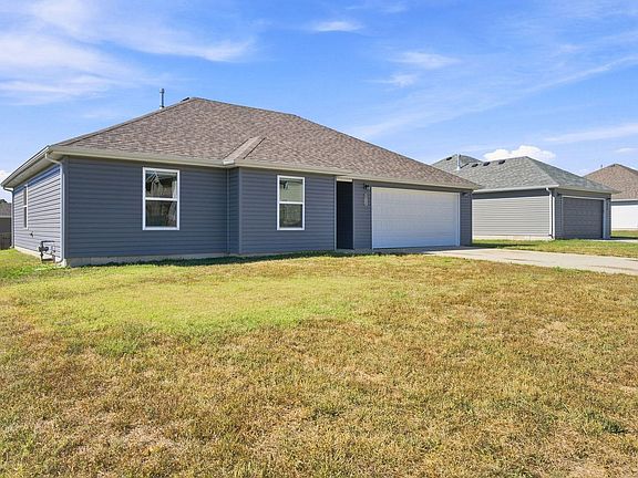 4th image of 112 Pin Oak Dr