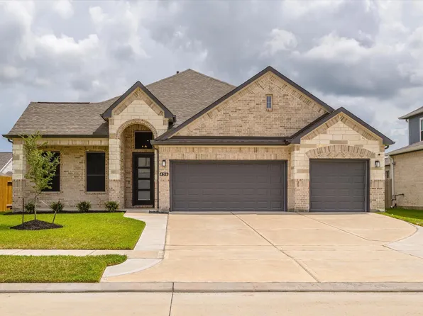 456 Lake Line Dr, Alvin, TX 77511