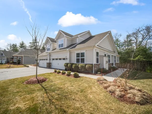 57 Ridgewood Dr #57, Stow, MA 01775