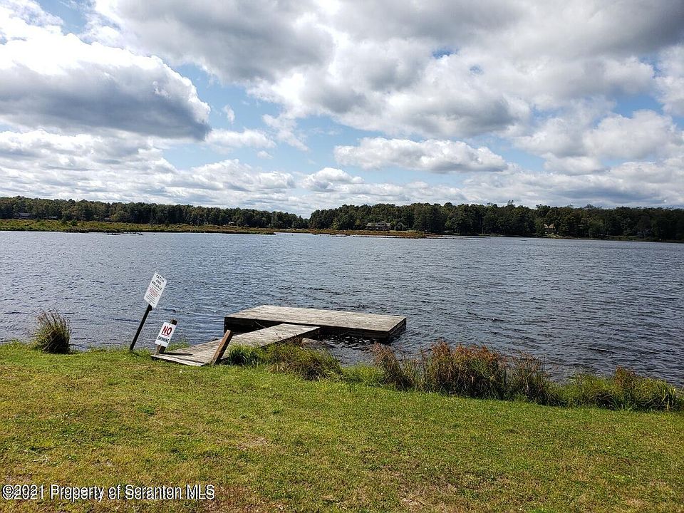 2nd image of 3 Spring Ln