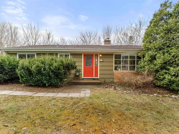 57 Beechcrest Dr, Waverley, NS B2R 1L4