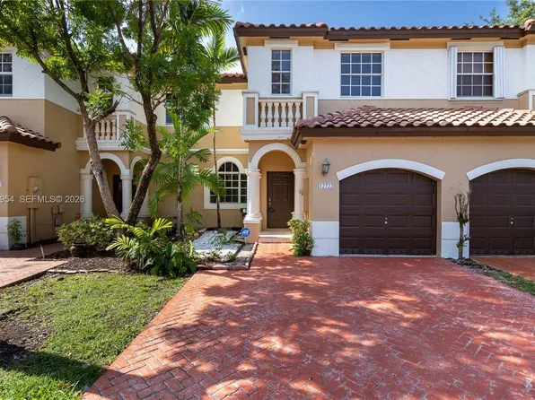 12722 SW 49th Ct, Hollywood, FL