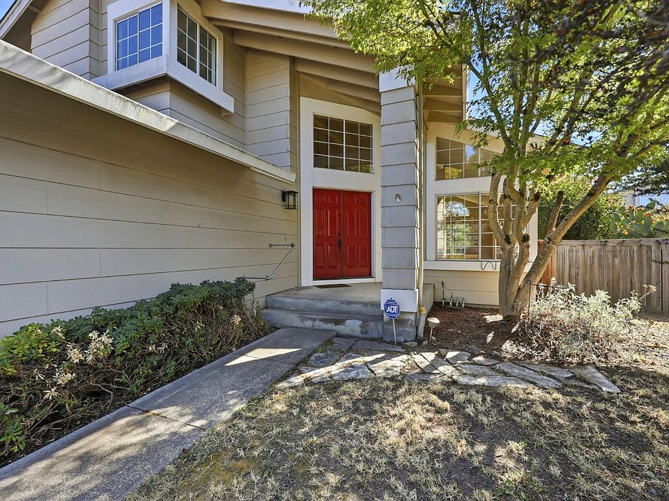 1st image of 914 Buckingham Drive