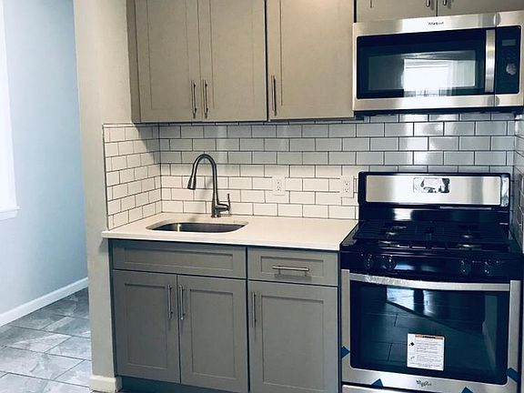 2nd image of 19 Hopkins Ave #B8