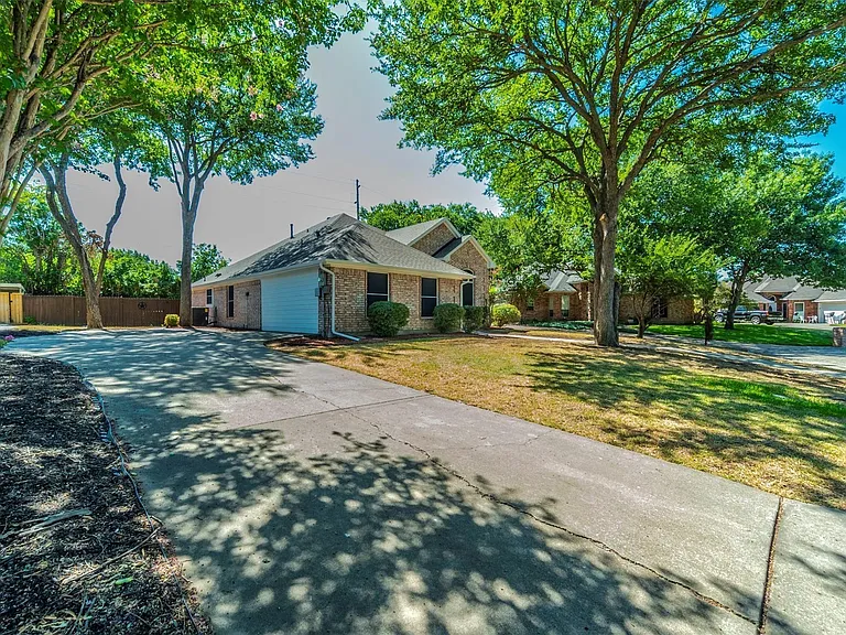 3608 Marianne Cir — Photo 20